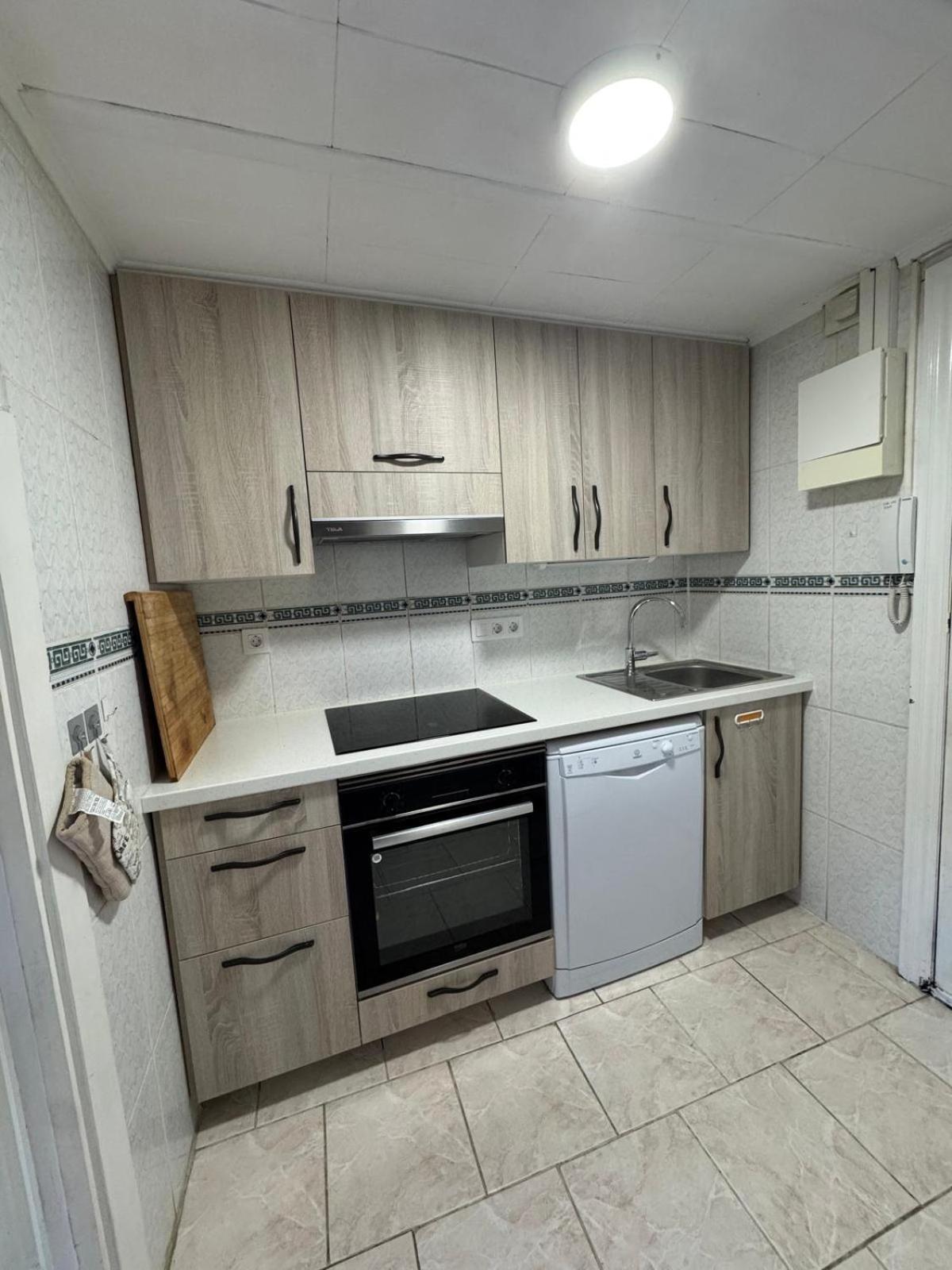 Appartement Premiere Ligne De Mer Avec Piscine Roses Exterior foto